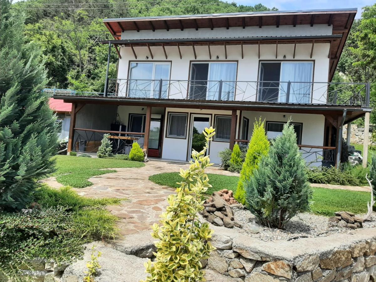 La Piticu Villa Dubova Exterior foto